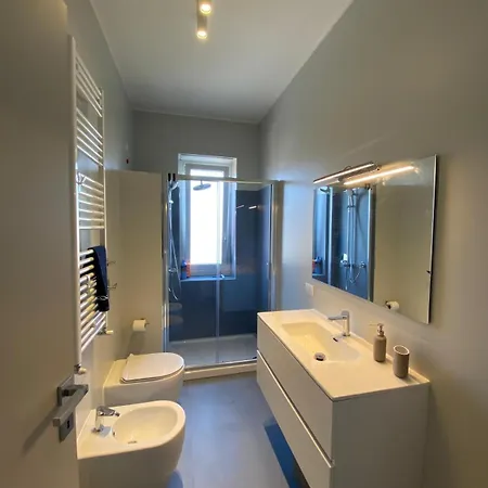 Two-room On A Quiet Street 15 Minutes From The Duomo *